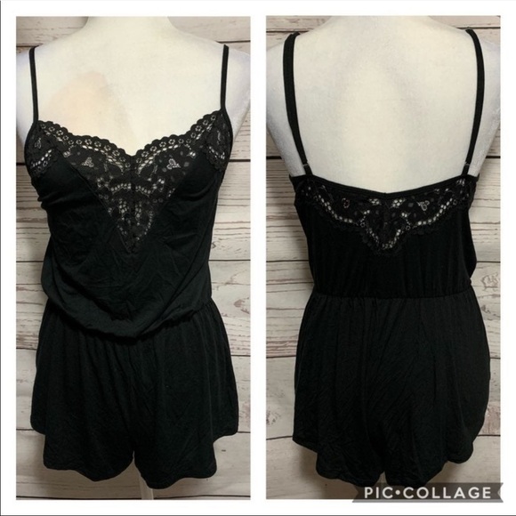 Vs Lace Romper - Picture 2 of 7
